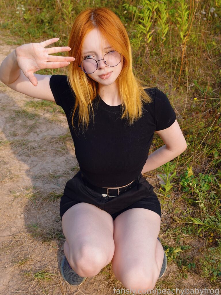 Admiregirls.com-0ue2pqc-By-Admiregirls.su--768x1024 Peachybabyfrog Nude