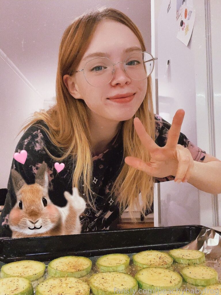 Admiregirls.com-0ybq13a-By-Admiregirls.su--768x1024 Peachybabyfrog Nude